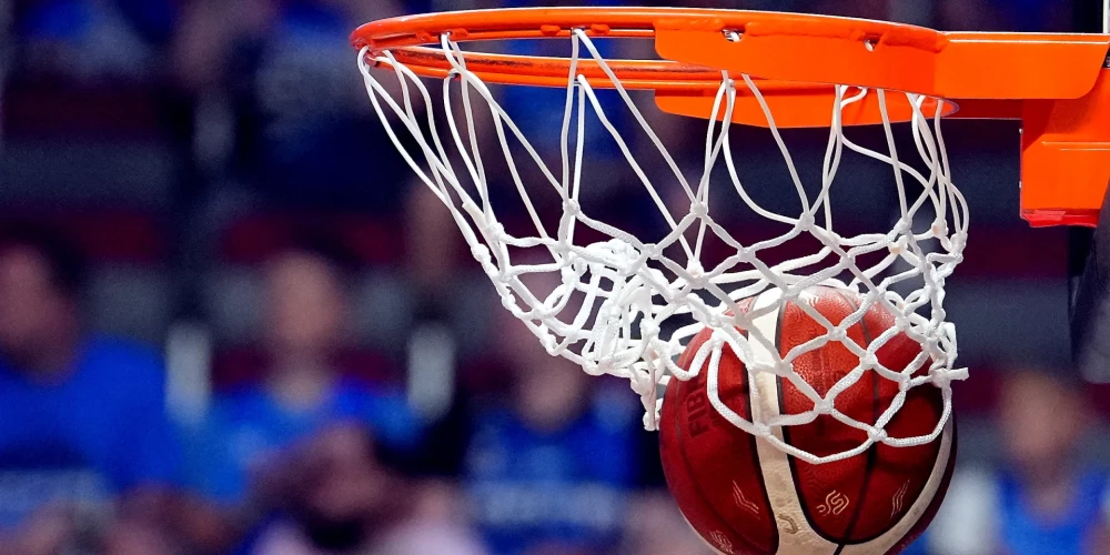 Liepājniekus no zaudējuma neglāba Ksavjers Dusels, kurš guva 24 punktus un izcīnīja sešas bumbas zem groziem.