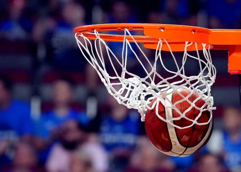 Liepājniekus no zaudējuma neglāba Ksavjers Dusels, kurš guva 24 punktus un izcīnīja sešas bumbas zem groziem.