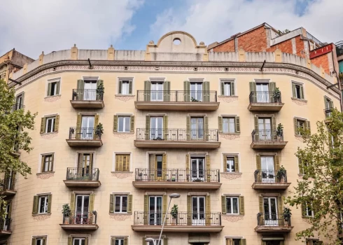 Объекты в Барселоне расположены в центре города, вблизи культурно-исторических достопримечательностей, и генерируют стабильный доход. 