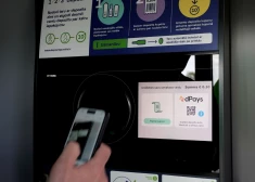 Большая часть денег от сданных в тароматы бутылок и банок отправлена жителями Латвии на одно важное дело