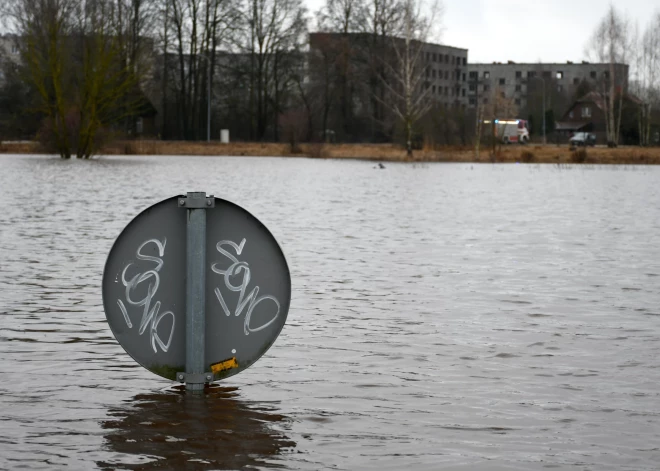 Выяснилось, что большинство людей в Латвии не готово к природному бедствию, которое надвигается на страну
