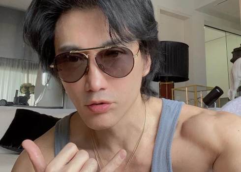 Чуандо Тан уверяет, что никогда не прибегал к пластическим операциям. Единственная косметическая процедура, которую он делал за всю жизнь, — инъекция ботокса.