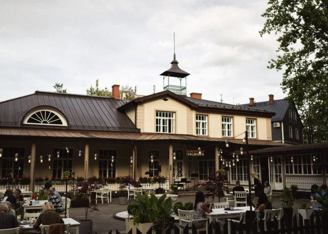 Par 876 000 eiro pārdota Valmieras koncertzāle