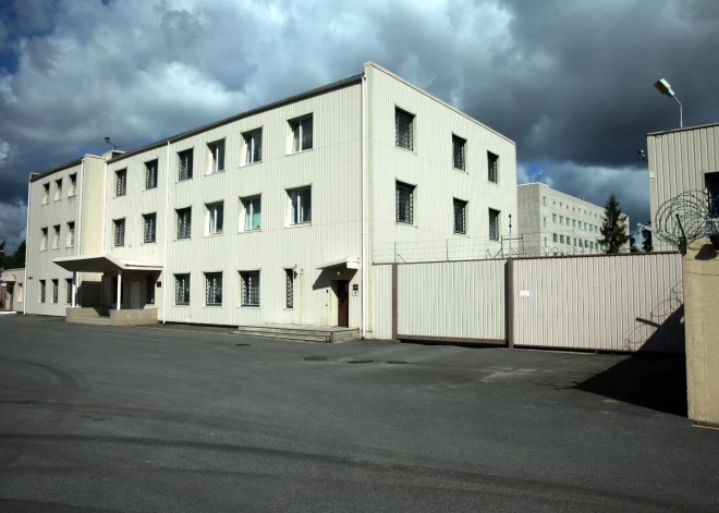 Rosina sākt kriminālvajāšanu pret Olaines cietuma darbinieku par braukšanu reibumā