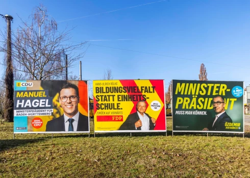 Priekšvēlēšanu plakāti Štutgartes priekšpilsētā Felbahā.