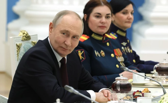 Putins un Krievijas Bruņoto spēku komunikāciju speciāliste "vienojās", ka "Telegram" ir "naidīgs" un būtu jāaizliedz.