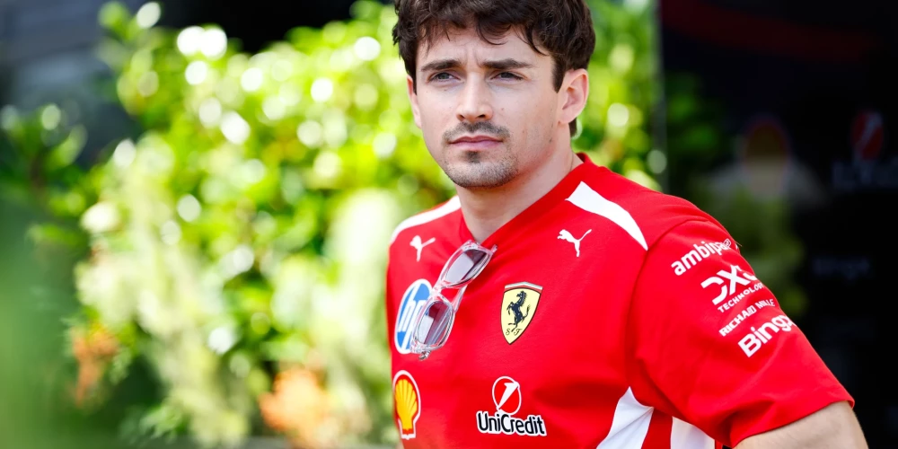 "Ferrari" pilots Šarls Leklērs, neraugoties uz panākumu pirmajā treniņsesijā uzskata, ka "Mercedes" ir krietni priekšā.