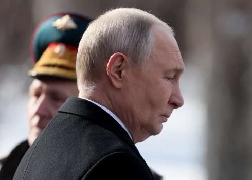 Krievijas diktators Vladimirs Putins jau piekto gadu karo Ukrainā, bet var drīzumā pievērsties Baltijas reģionam, ko daudzi Krievijā uzskata par "impērijas atšķēlušos provinci".