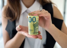 Судьба дает шанс: трем знакам зодиака стоит просить прибавку к зарплате именно сейчас