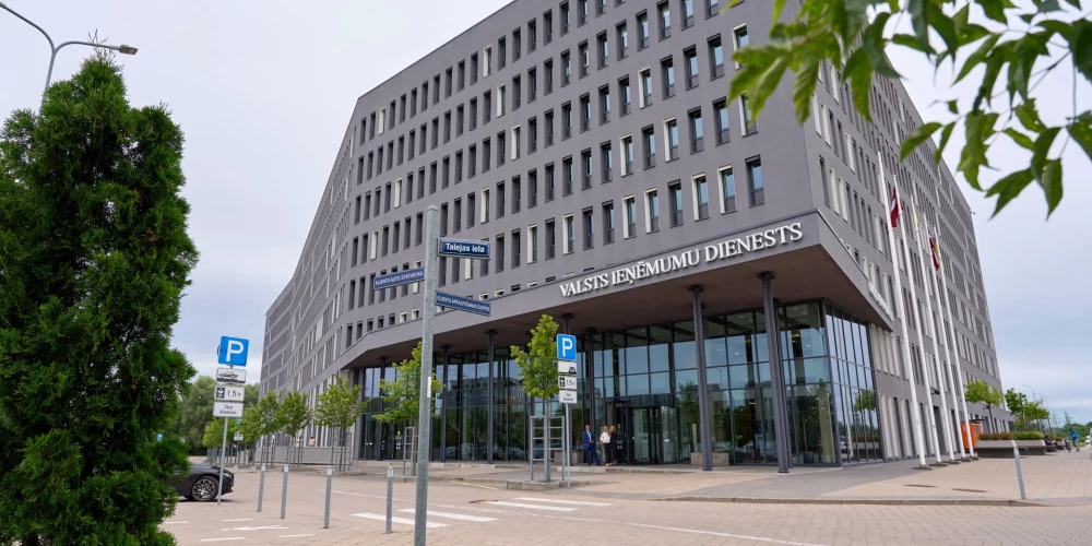 Со Службой государственных доходов лучше не шутить.