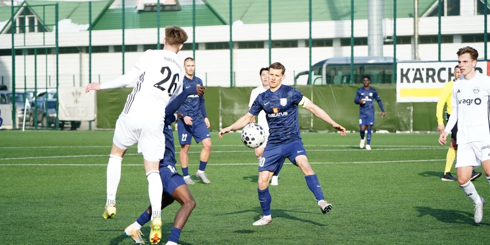 "Grobiņa" virslīgas sezonu sāk ar uzvaru viesos pār "Daugavpils" klubu. 