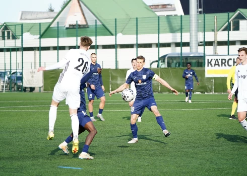 "Grobiņa" virslīgas sezonu sāk ar uzvaru viesos pār "Daugavpils" klubu. 