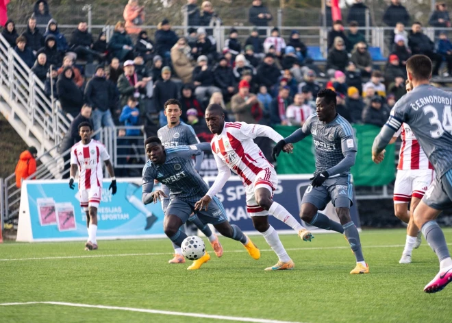 Čempioni "Riga" jauno virslīgas sezonu sāk ar zaudējumu Liepājā