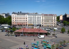 На Центральном вокзале Риги собираются менять покрытие на площади 3500 квадратных метров.