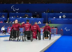 Latvijas ratiņkērlinga komanda svētdien Milānas un Kortīnas paralimpiskajās spēlēs piedzīvoja otro zaudējumu.