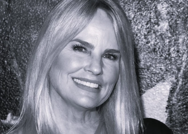 65 gadu vecumā mūžībā devusies aktrise Dženifera Runjona