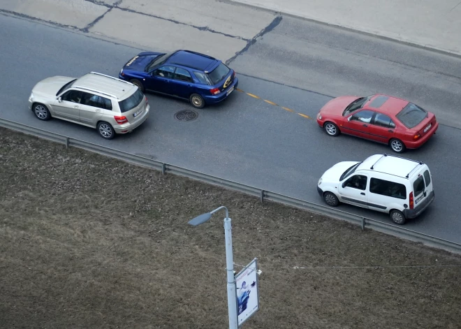 Vairākās Rīgas apkaimēs ievieš braukšanas ātruma ierobežojumu līdz 30 km/h