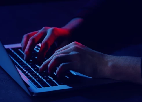 NEPLP bloķē Krievijas e-komercijas platformu "Ozon.ru" un vairākus propagandas portālus.