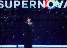 Pirms Eirovīzijas Atvara saņem 5000 eiro dziesmas “Ēnā” popularizēšanai