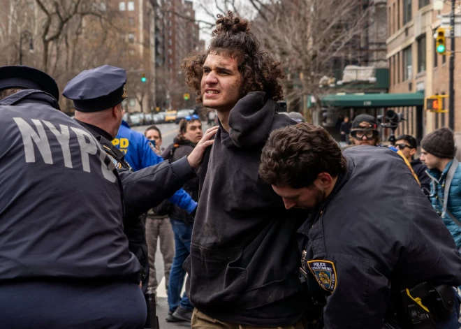 Ņujorkā pretislāma protestā iemests paštaisīts spridzeklis