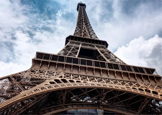 Ilgi glabātais Eifeļa torņa noslēpums kļuva par visas Francijas elites skaudības objektu