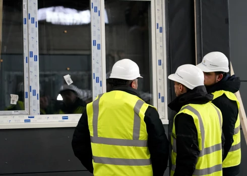 Новые данные показали, где в Латвии быстрее всего сокращаются свободные рабочие места.