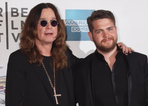 Džeks Osborns ar tēti Oziju Osbornu 2011. gadā.