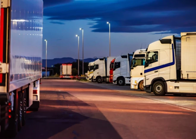 Laiks skaitāms dienās: Lietuvas pārvadātāji panikā – Baltkrievija var konfiscēt viņu kravas automašīnas