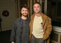 No Cūkkārpas līdz Brodvejai. Daniels Redklifs un Toms Feltons raisa nostalģiju ar emocionālu tikšanos