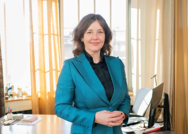 Dana Reizniece 44 gadu vecumā kļuvusi par vecmāmiņu