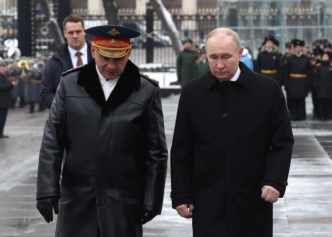 Kremlis Maskavas centrā bloķē internetu saistībā ar iespējamu Šoigu sacelšanos