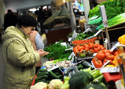 Gada inflācija februārī Latvijā samazinājusies līdz 2,3%.