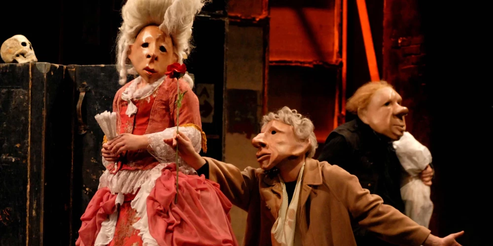 В Юрмале покажут культовый спектакль Teatro Delusio всемирно известной немецкой труппы Familie Flöz.