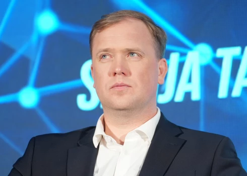 Министр экономики Виктор Валайнис.