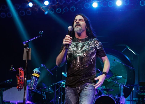 Tomijs DeKarlo bija "Boston" vokālists kopš 2007. gada