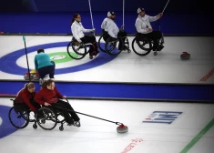 Latvijas ratiņkērlinga komanda paralimpiskajās spēlēs piekāpjas Ķīnai, piedzīvojot ceturto neveiksmi