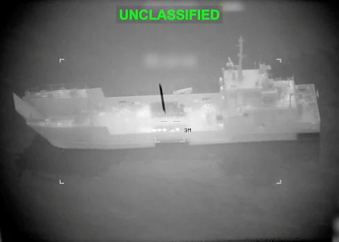 ASV pie Hormuza šauruma iznīcinājušas 16 Irānas mīnu licēju kuģus.