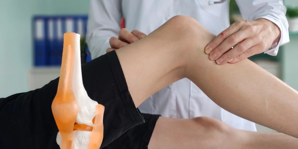 No marta Latvijā stājušies spēkā jauni noteikumi vairākām ārstniecības personām.