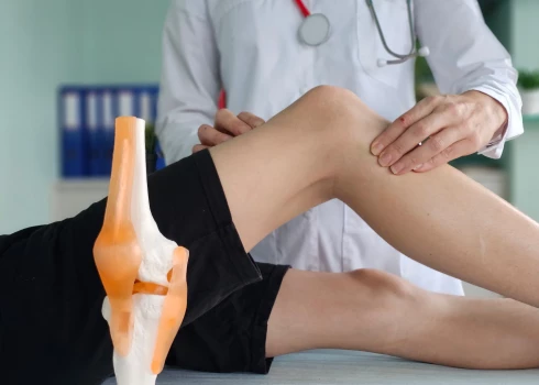 No marta Latvijā stājušies spēkā jauni noteikumi vairākām ārstniecības personām.