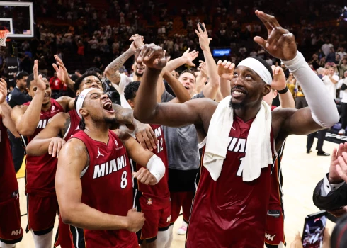 Bez komandas biedru palīdzības Bamam Adebajo rekordu sasniegt būtu grūti.