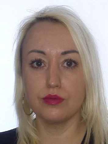 Valsts policija meklē attēlā redzamo sievieti.