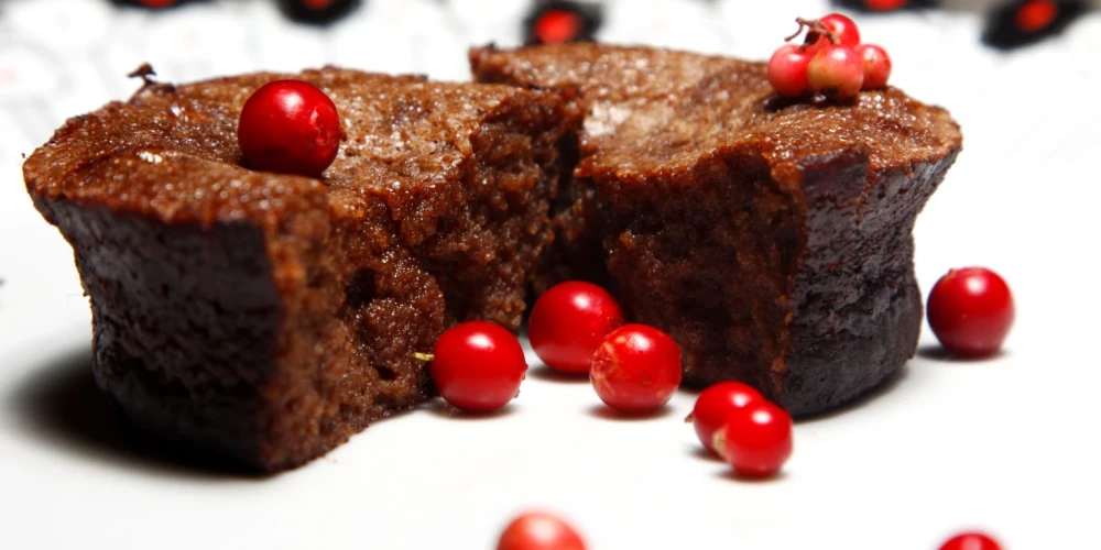 Šokolādes lavas kēksiņi.