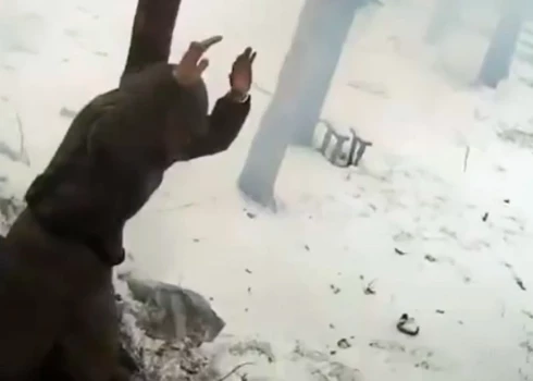 Ukrainas bruņoto spēku 8. Speciālo operāciju pulka karavīri sagūstīja septiņus Krievijas okupācijas armijas karavīrus. 