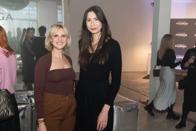 Camille Gouez, FILORGA trenere un Elizabete Mundere, tulkotāja.