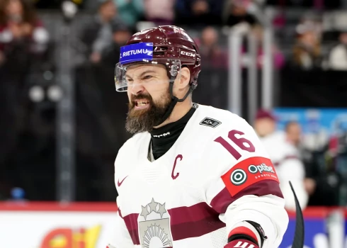 Latvijas vīriešu hokeja izlases kapteinis Kaspars Daugaviņš.