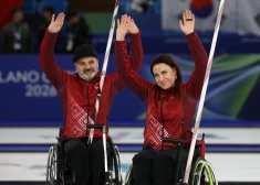 Latvijai pirmā godalga ziemas paralimpiskajās spēlēs — Rožkova/Lasmans izcīna bronzu ratiņkērlingā