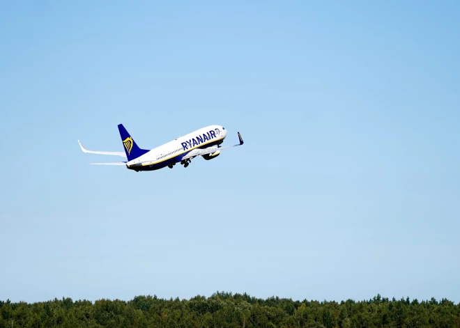 “Ryanair” samazina lidojumu apmēru no Rīgas un slēdz sešus maršrutus