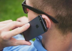 Sakritība vai izsekošana? Kāpēc telefonā parādās reklāma ar to, par ko jūs tikko runājāt