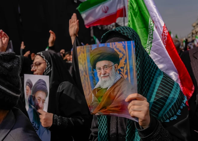 Reuters: США не видят признаков краха режима в Иране после почти двух недель войны