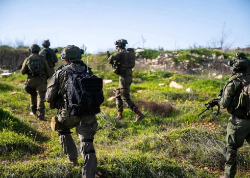 Izraēlas karavīri Libānas dienvidos.